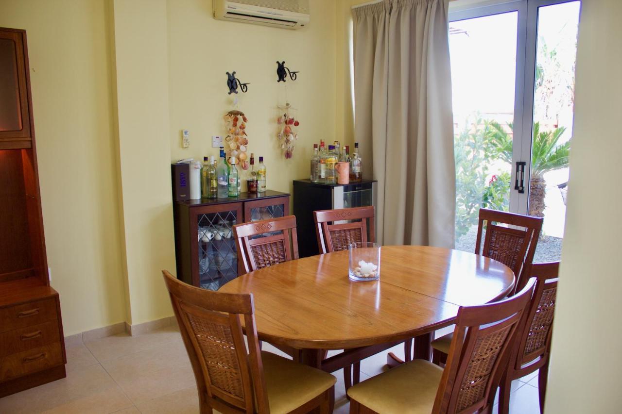 Carolyn Villa Is A Luxury 4-Bedroom Villa With Private Pool In Ayia Napa Exteriör bild