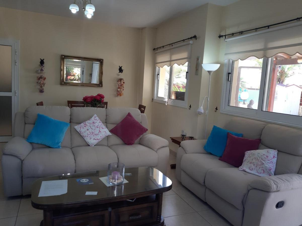 Carolyn Villa Is A Luxury 4-Bedroom Villa With Private Pool In Ayia Napa Exteriör bild